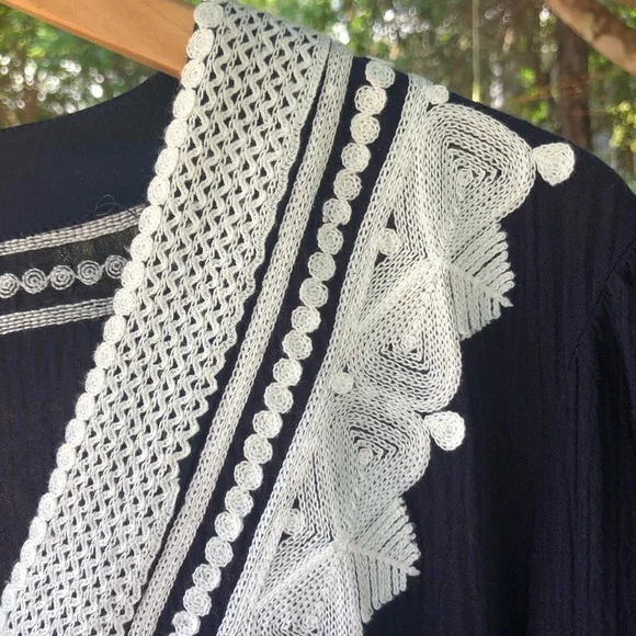 HP! TORY BURCH Aleksi navy and white embroidered tunic. Size 12. NWT! - Picture 12 of 16